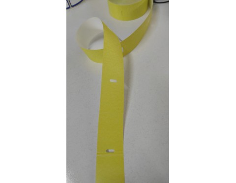 100X38 SARI KARTON RAF ETİKETİ ORTADAN DELİKLİ 350'Lİ